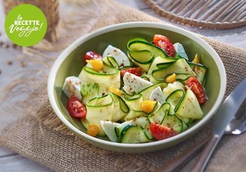 Recette : Salade de tagliatelles de courgettes crues - EpiSaveurs